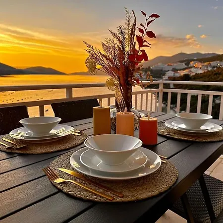 Beautiful Fully Renovated By The Sea, Large Balcony With Enchanting Views * Neum